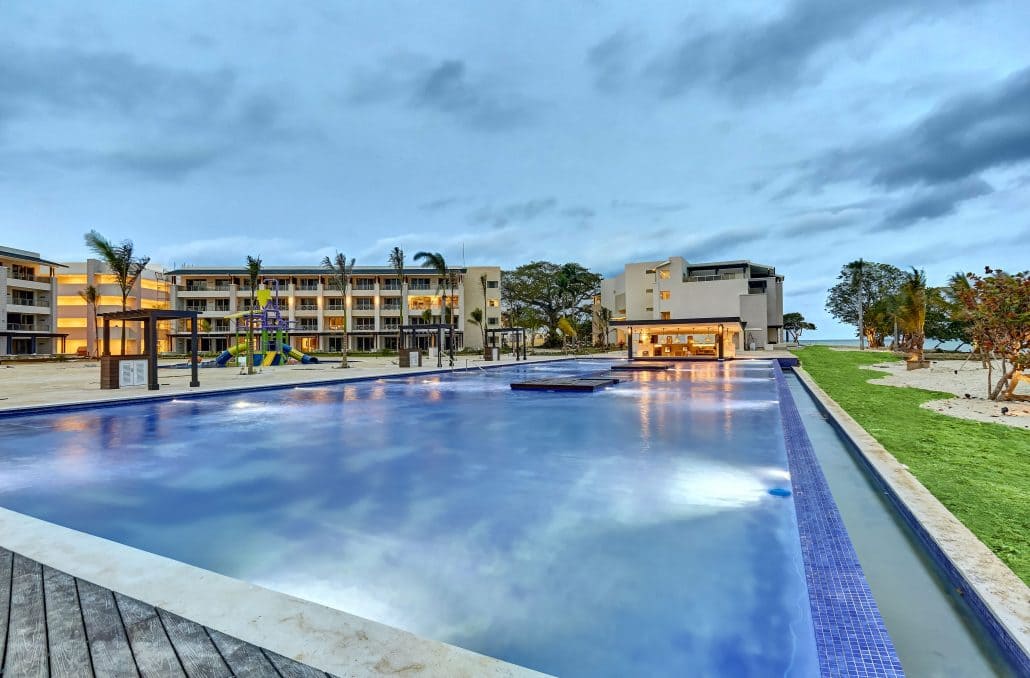Royalton Negril Weddings Pool View 1030X678 3626880331