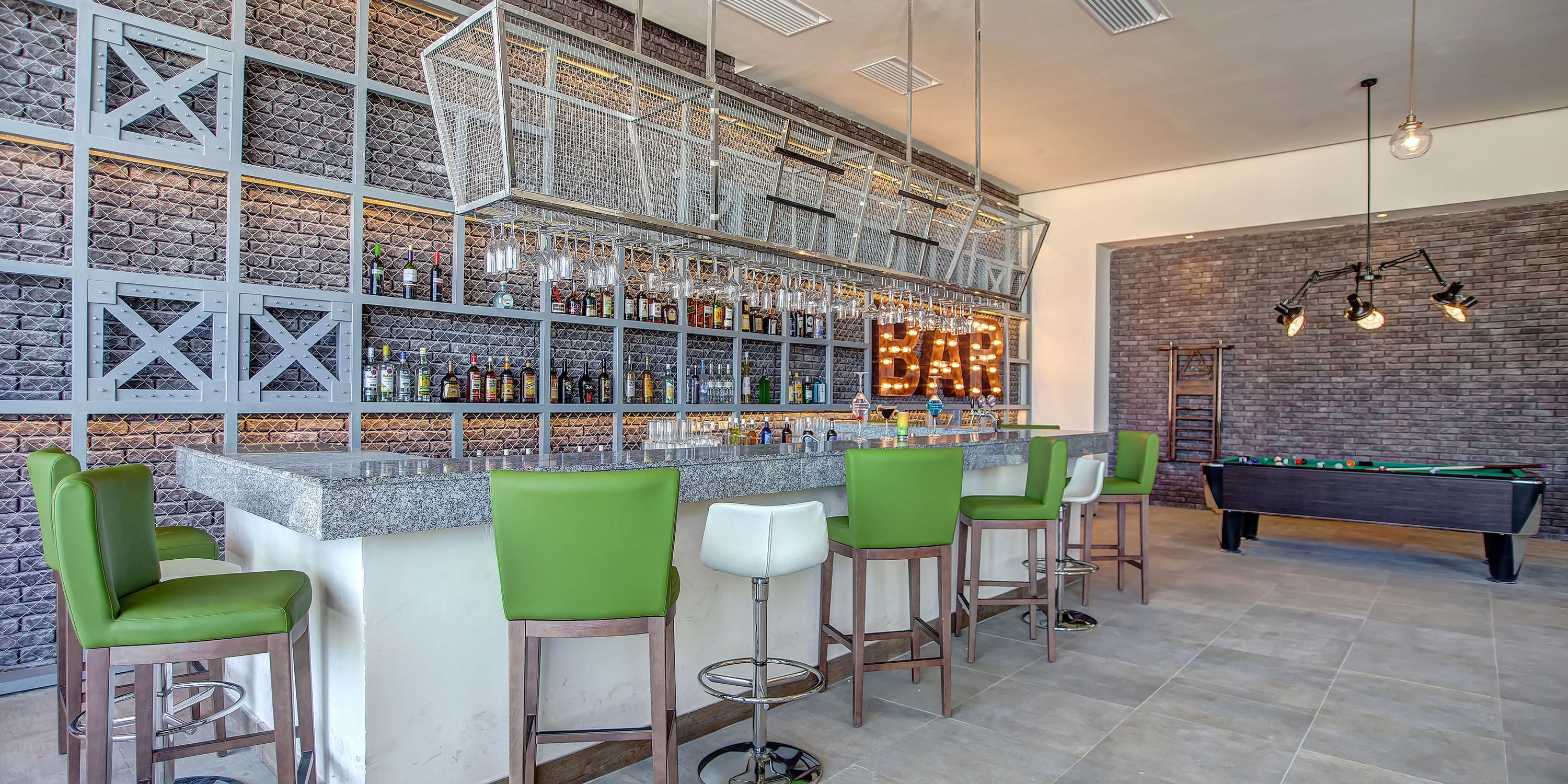Royalton Negril SCORE Sports Bar (1)